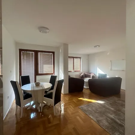 M Apartman, Istocno Sarajevo, Lukavica Donje Mladice